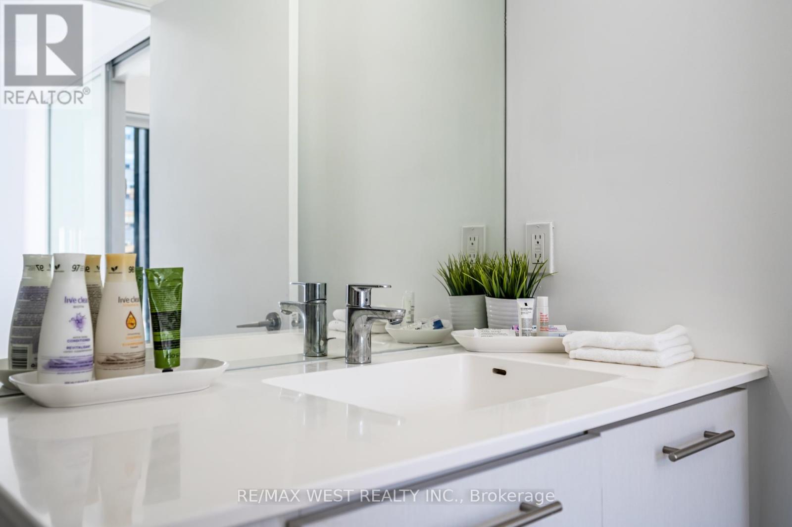 409 - 435 Richmond Street W, Toronto, Ontario  M5V 0N3 - Photo 6 - C13023052