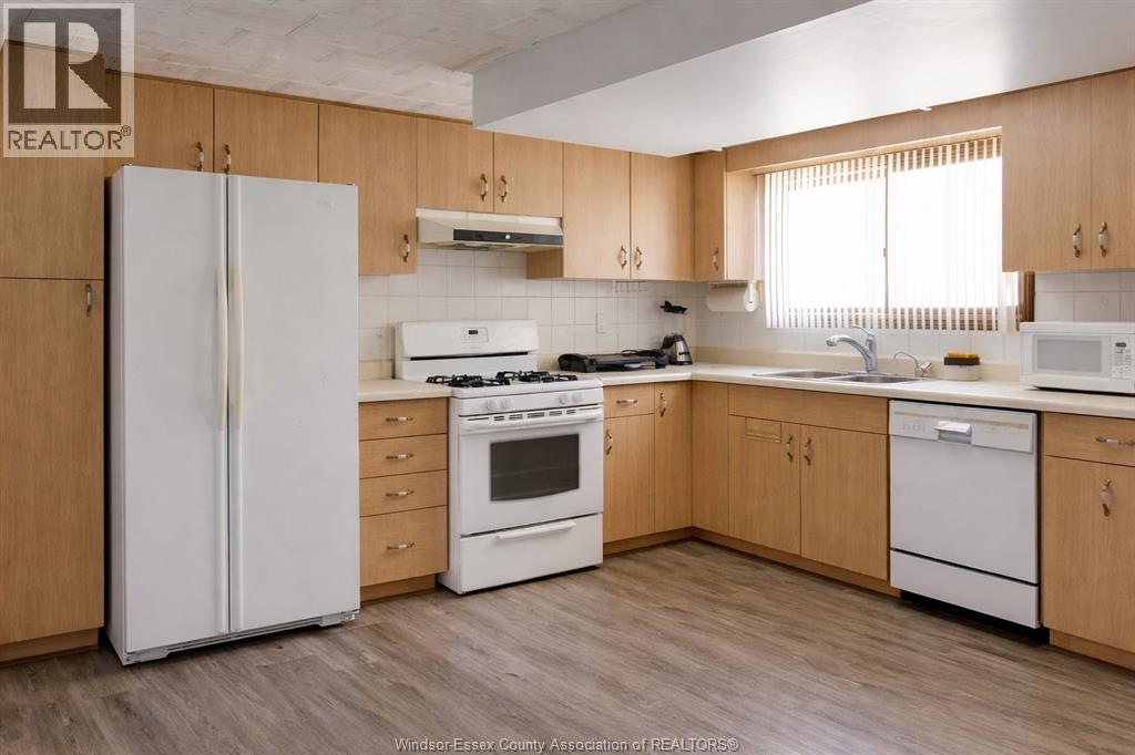 1616 Burwell Court, Windsor, Ontario  N9C 3Z8 - Photo 7 - 26006311