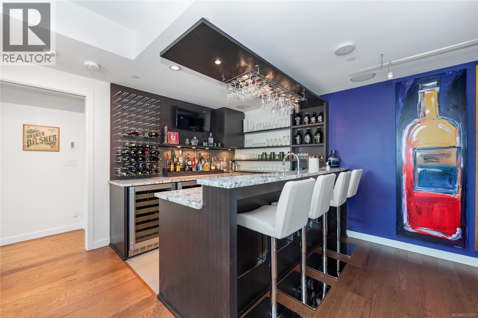 302 608 Broughton St, Victoria, British Columbia  V8W 1C7 - Photo 27 - 1032375