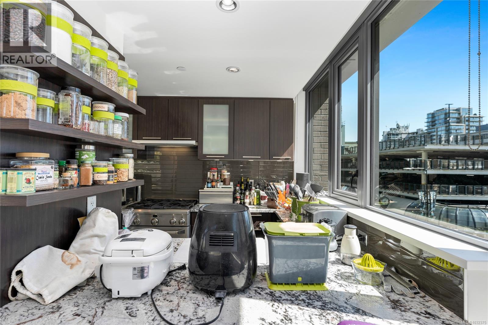 302 608 Broughton St, Victoria, British Columbia  V8W 1C7 - Photo 37 - 1032375