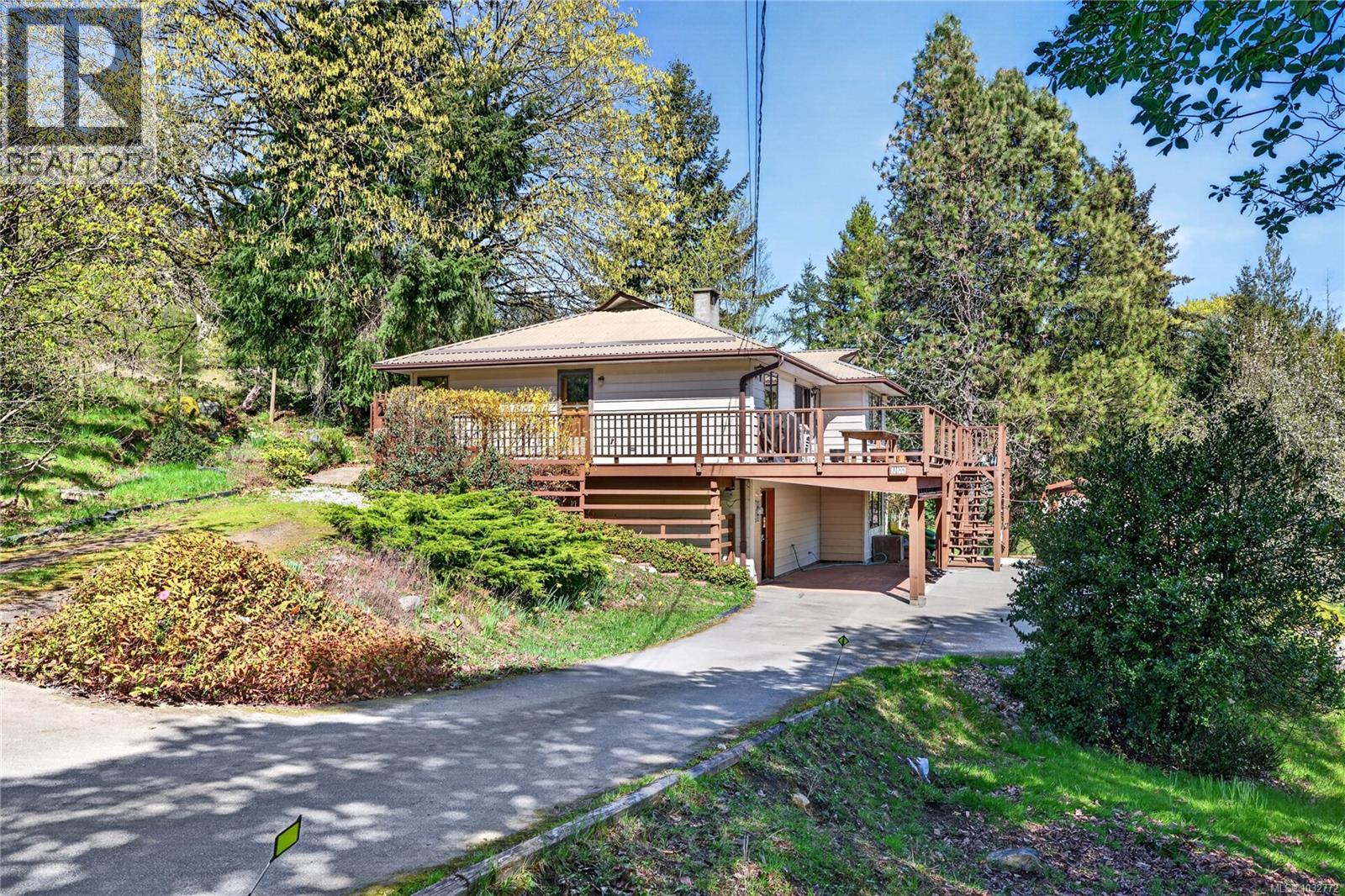 456 Dukes Rd, Salt Spring, British Columbia  V8K 2B6 - Photo 2 - 1032772