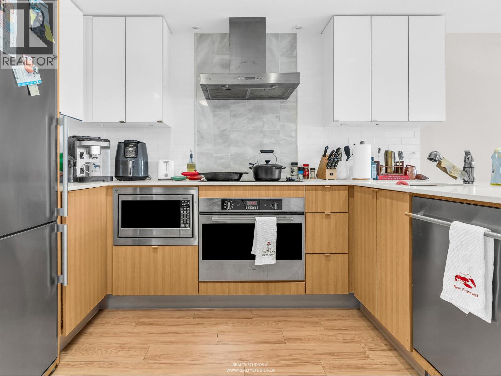 710 159 W 2nd Avenue, Vancouver, British Columbia  V5Y 0L8 - Photo 4 - R3113856