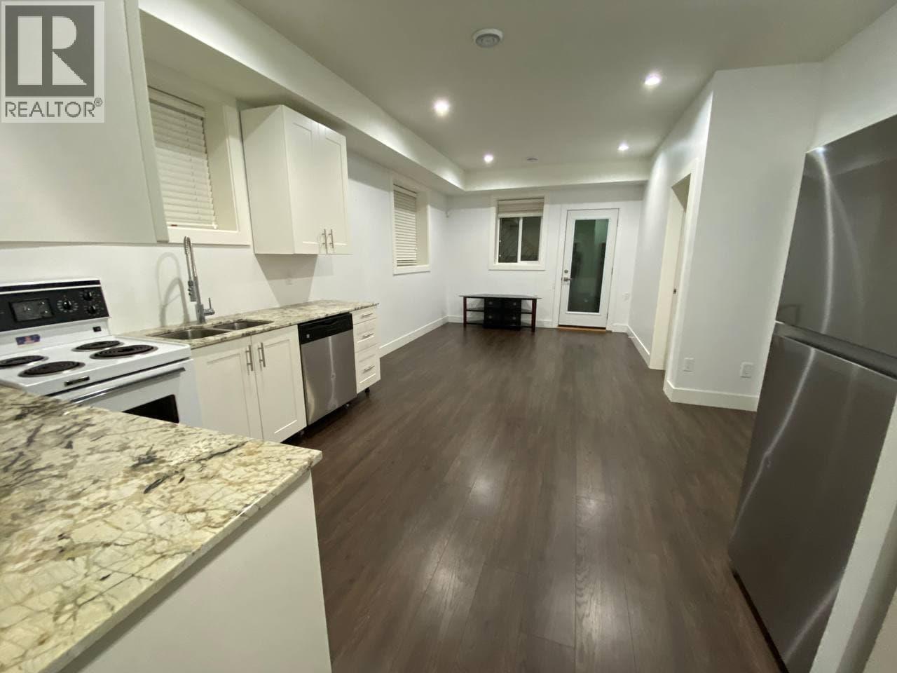 960 Montroyal, North Vancouver, British Columbia  V7R 2H1 - Photo 14 - R3113868