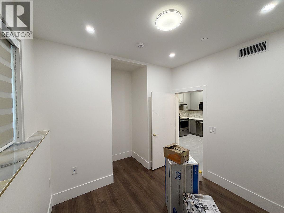 10xx E 62nd Ave Vancouver Bc, Vancouver, British Columbia  V5X 2H1 - Photo 6 - R3113870