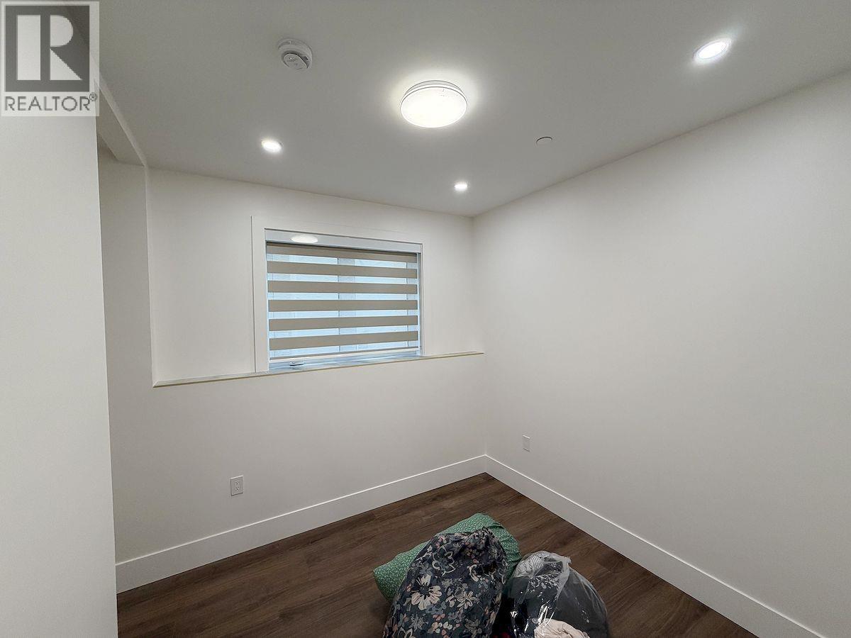 10xx E 62nd Ave Vancouver Bc, Vancouver, British Columbia  V5X 2H1 - Photo 8 - R3113870