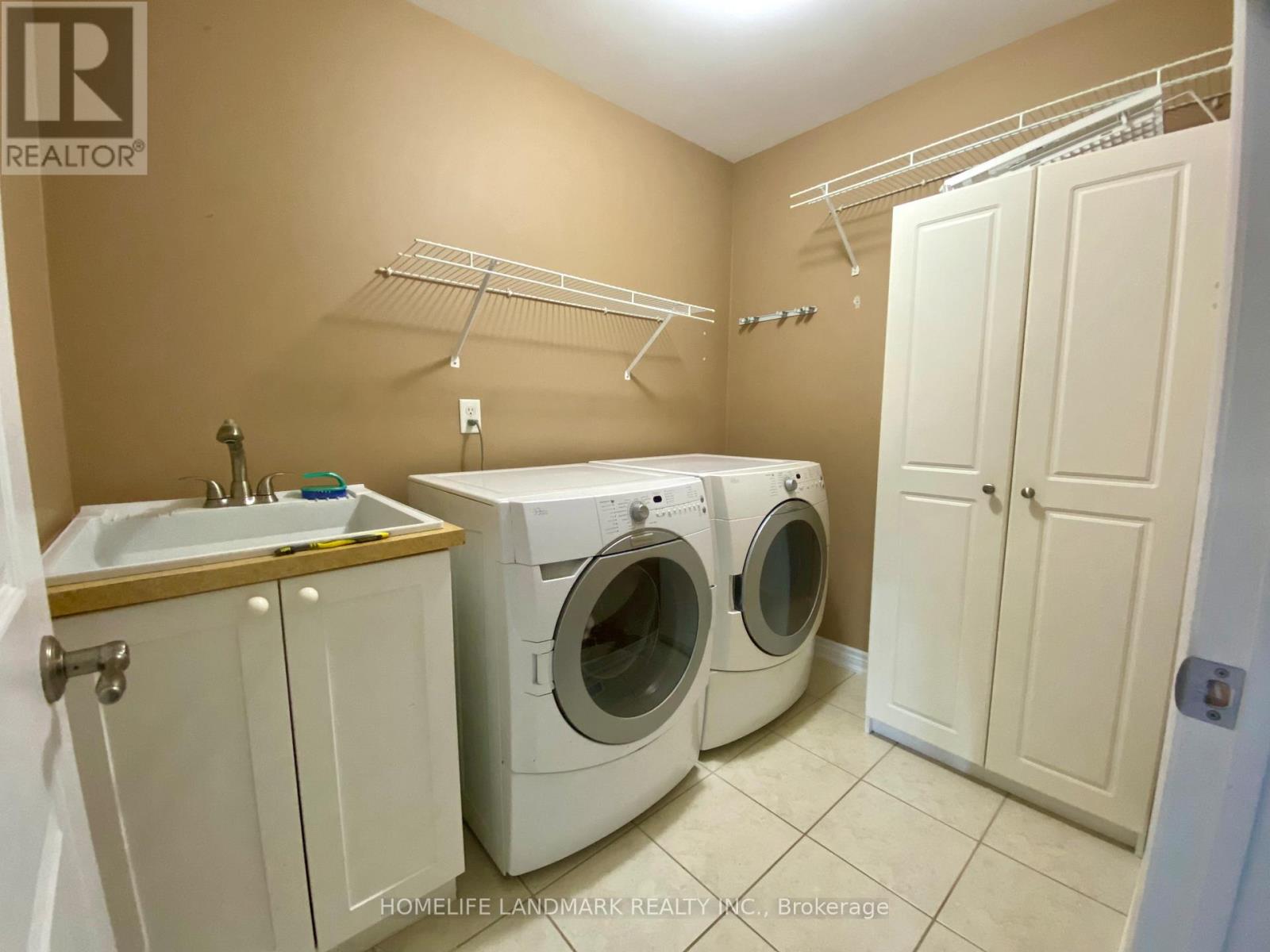 259 Gatwick Drive, Oakville, Ontario  L6H 7K3 - Photo 10 - W13023070