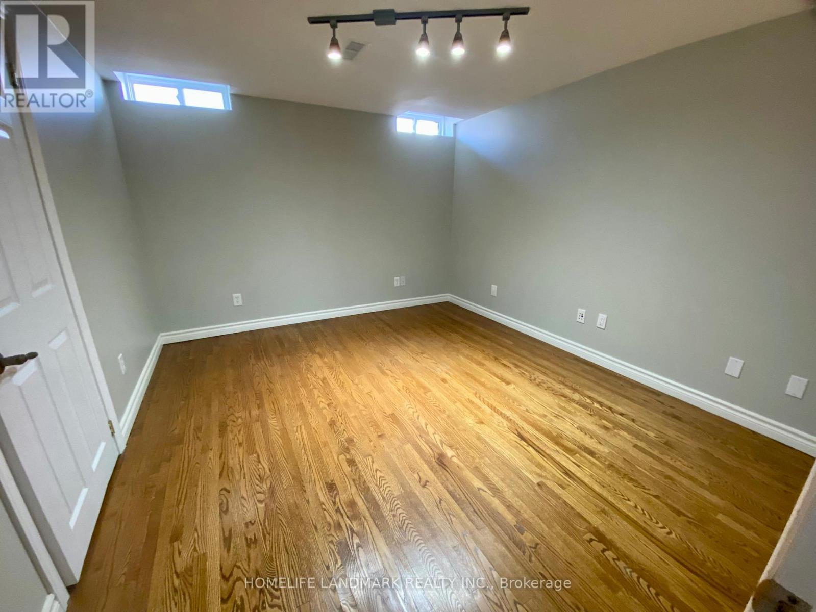 259 Gatwick Drive, Oakville, Ontario  L6H 7K3 - Photo 19 - W13023070