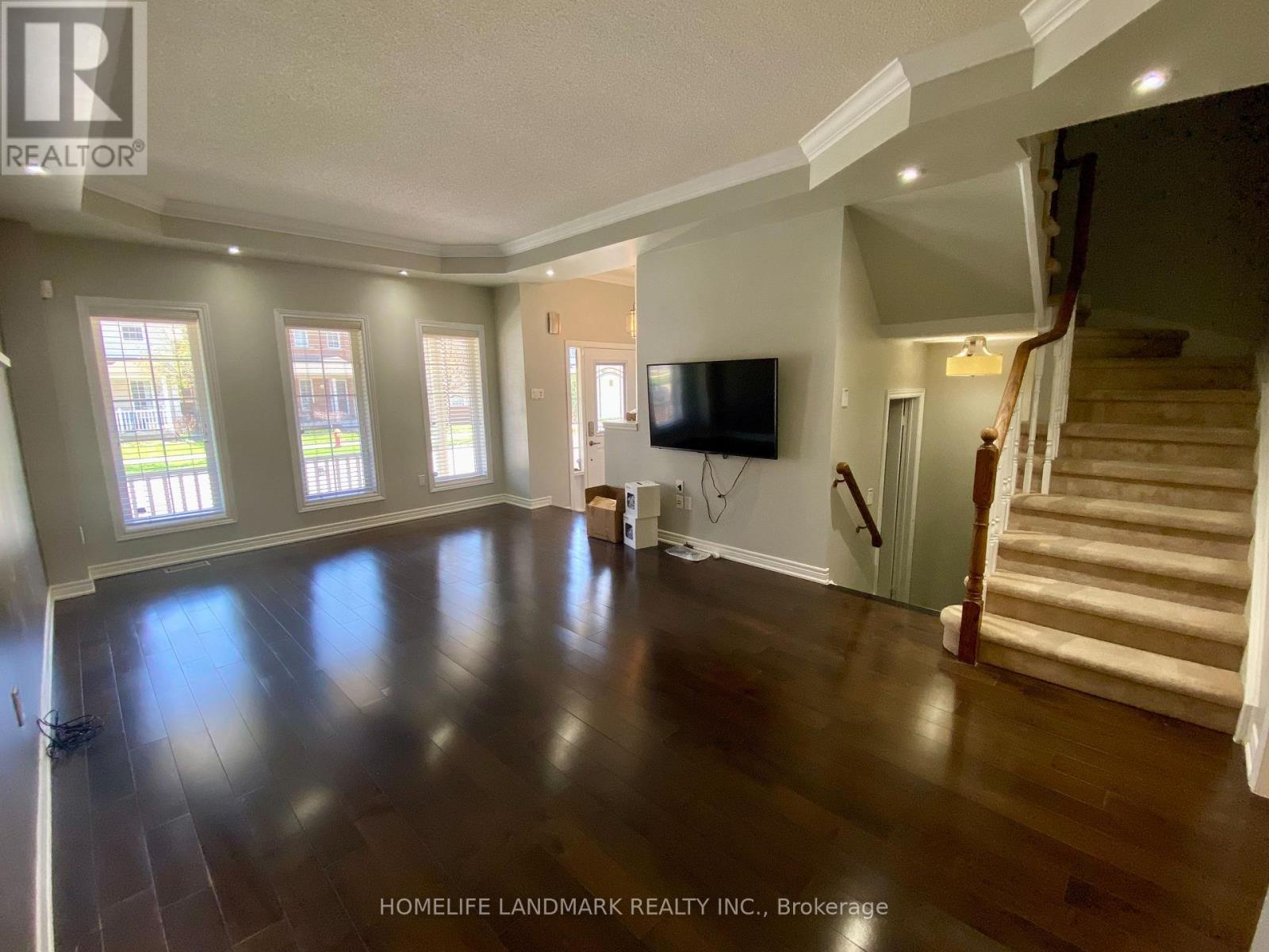 259 Gatwick Drive, Oakville, Ontario  L6H 7K3 - Photo 3 - W13023070