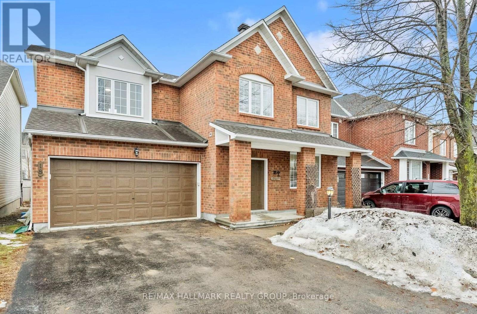 18 Irish Rose Crescent, Ottawa, Ontario  K2J 4T7 - Photo 2 - X12946148