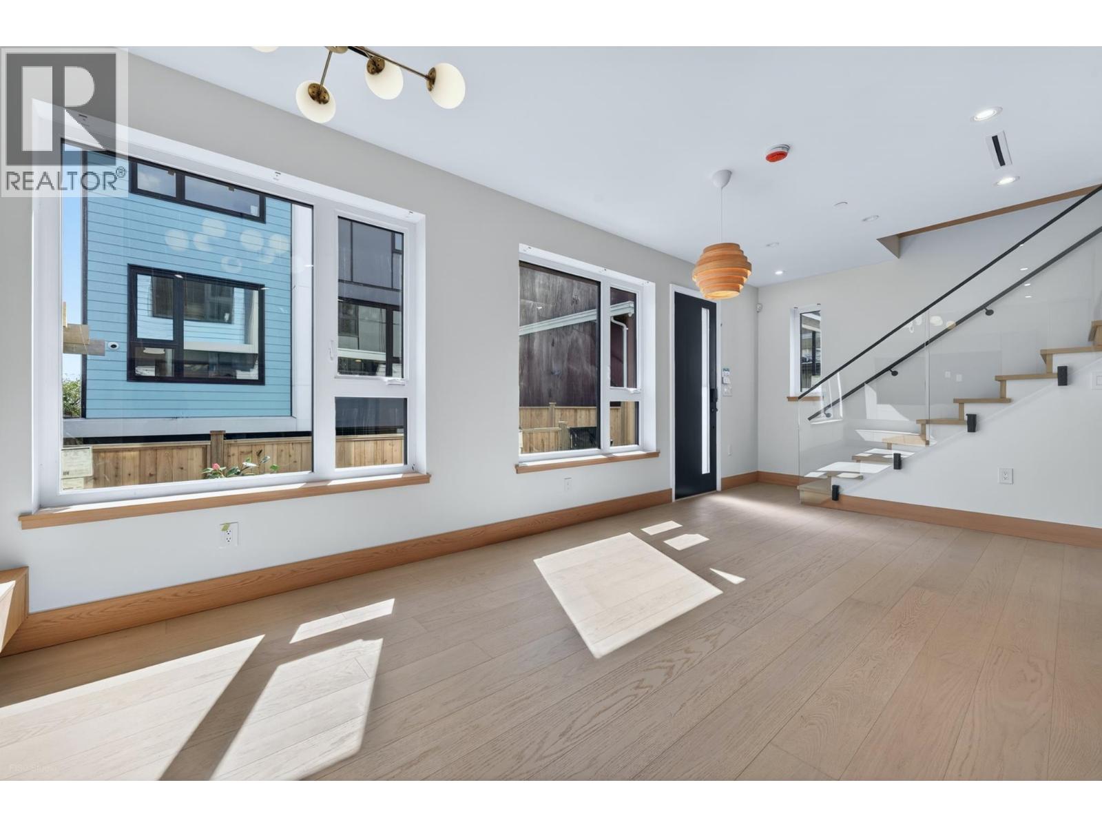 3 1495 E 58th Avenue, Vancouver, British Columbia  V5P 2B9 - Photo 7 - R3108812