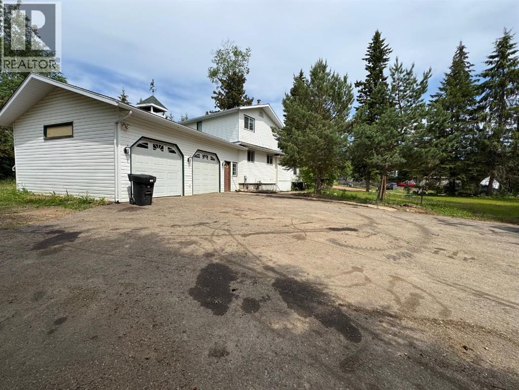 126 Community Lane, Saprae Creek, Alberta  T9H 5B4 - Photo 2 - A2264600