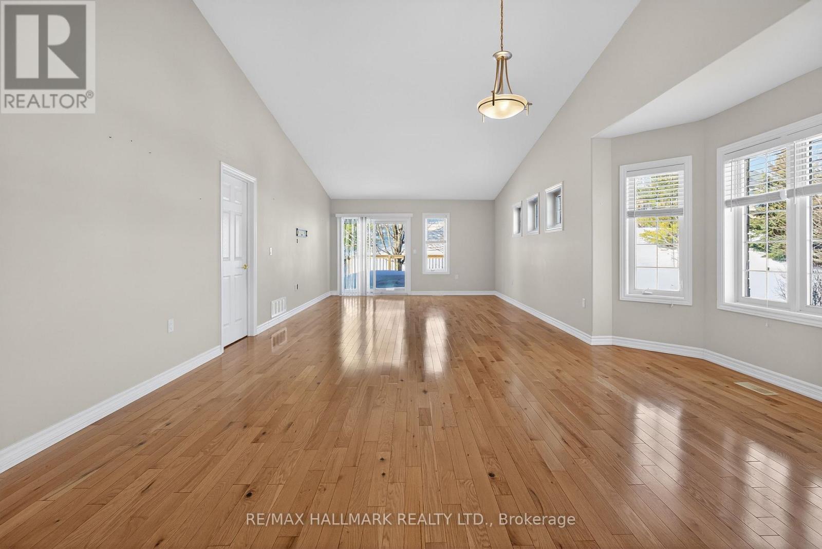 105 - 86 Village Crescent, Peterborough, Ontario  K9J 8S7 - Photo 17 - X12842296