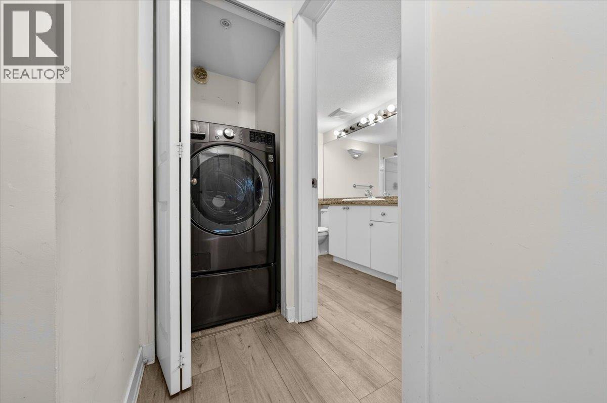 212 1428 Parkway Boulevard, Coquitlam, British Columbia  V3E 3L8 - Photo 22 - R3109361