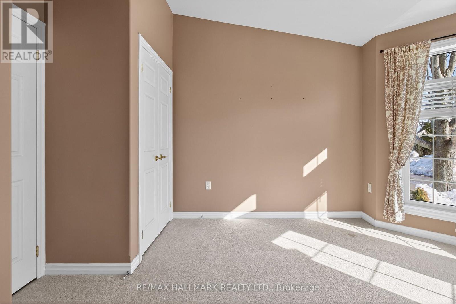 105 - 86 Village Crescent, Peterborough, Ontario  K9J 8S7 - Photo 23 - X12842296