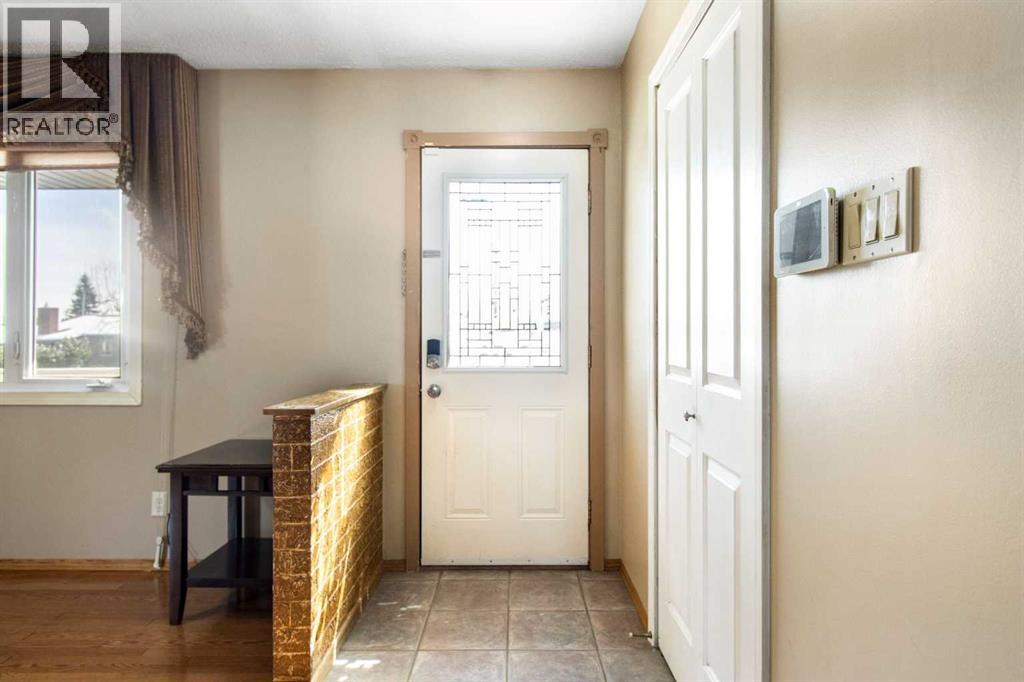 1108 Marcombe Crescent Ne, Calgary, Alberta  T2A 4H7 - Photo 8 - A2303472