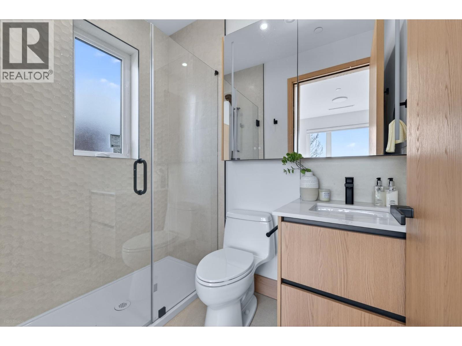 2 1495 E 58th Avenue, Vancouver, British Columbia  V5P 2B9 - Photo 14 - R3108803