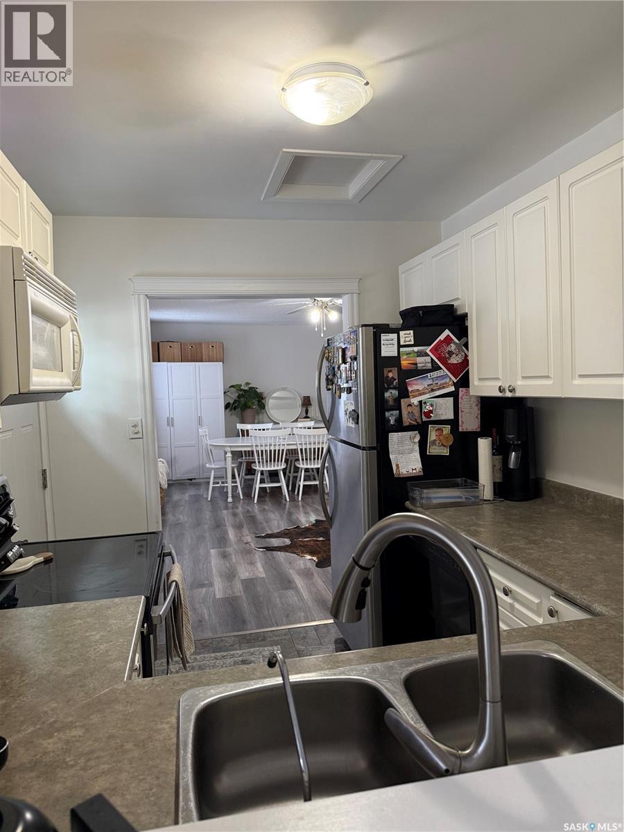 804 6th Street W, Nipawin, Saskatchewan  S0E 1E0 - Photo 20 - SK033428