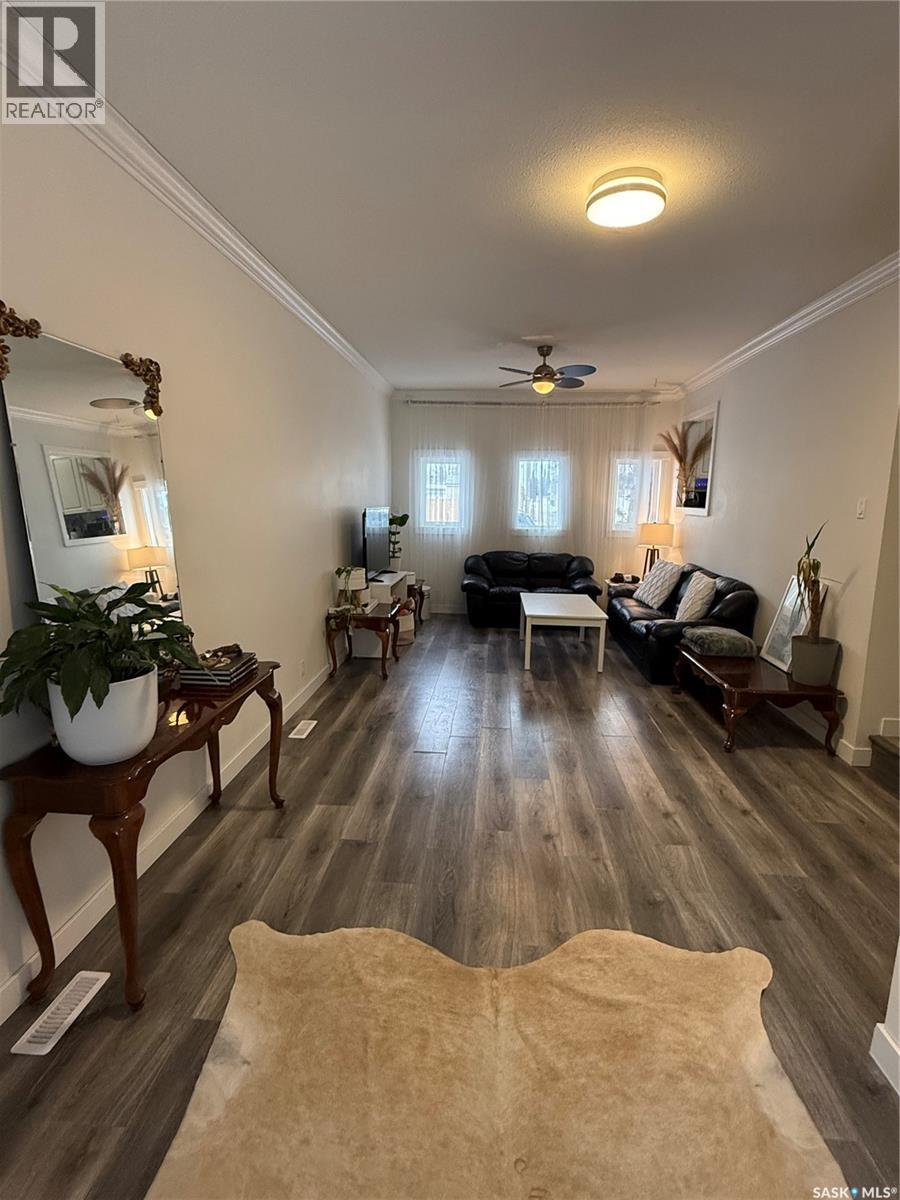 804 6th Street W, Nipawin, Saskatchewan  S0E 1E0 - Photo 4 - SK033428