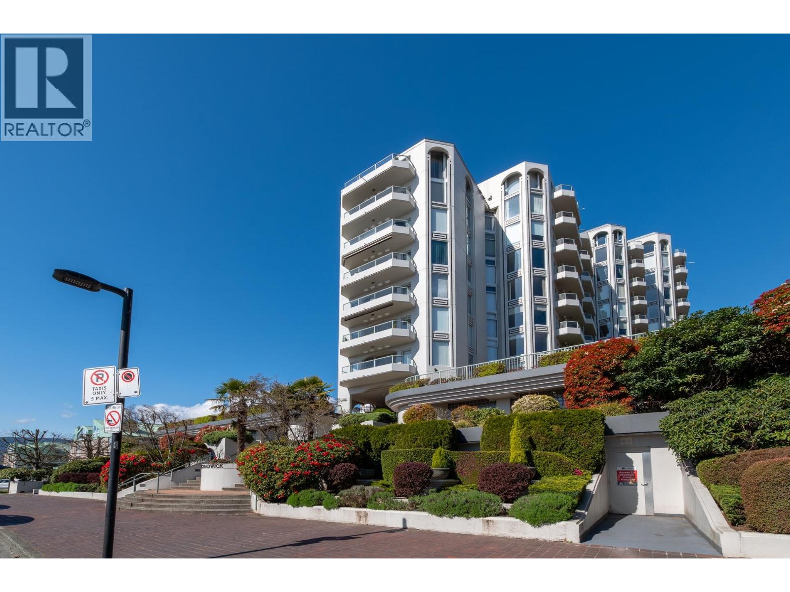 302 168 Chadwick Court, North Vancouver, British Columbia  V7M 3L4 - Photo 31 - R3113275