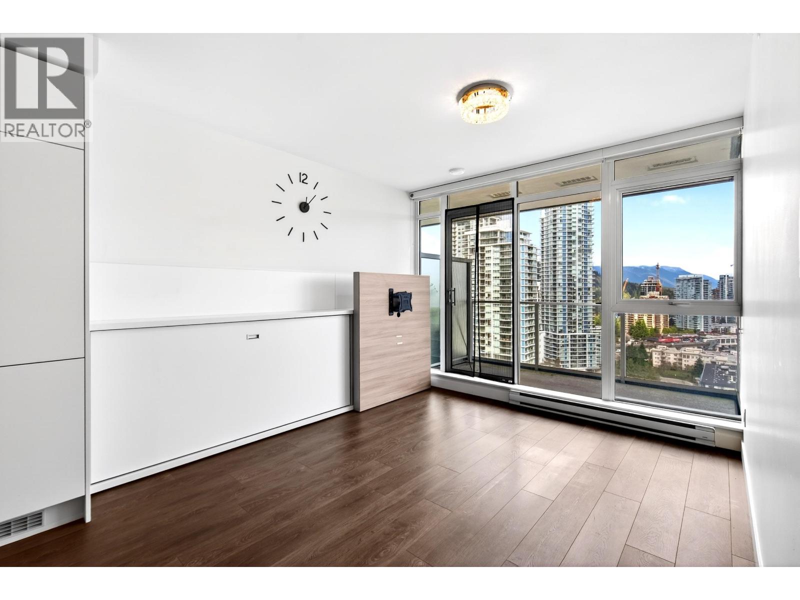 2206 525 Foster Avenue, Coquitlam, British Columbia  V3J 0H6 - Photo 2 - R3113455