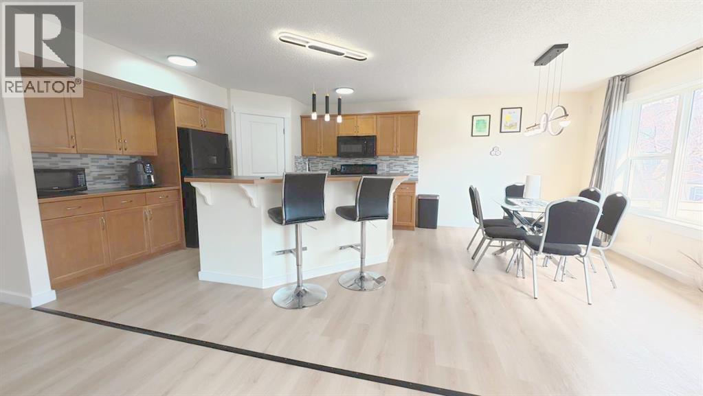 217 Coopers Grove SW, Airdrie, Alberta  T2B 0G4 - Photo 15 - A2303255