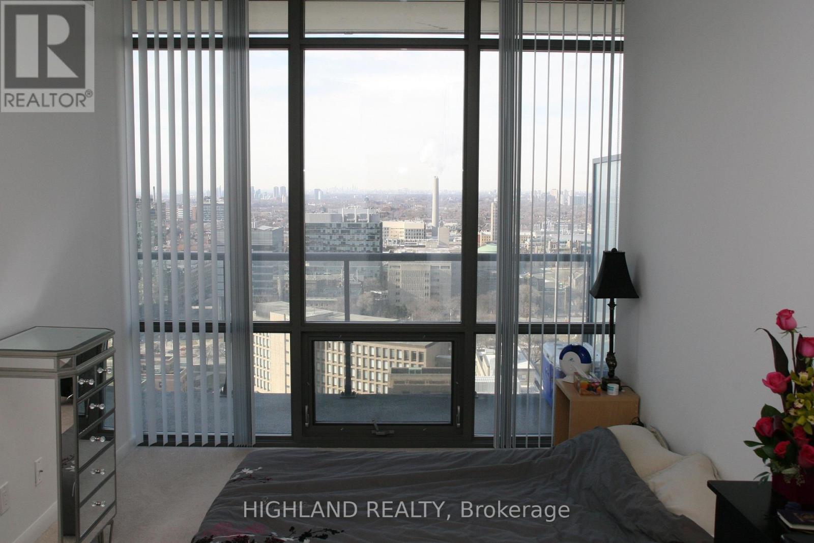 2510 - 832 Bay Street, Toronto, Ontario  M5S 1Z6 - Photo 12 - C13023110