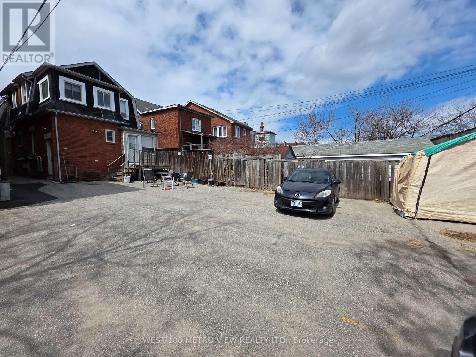 1733 Dufferin Street, Toronto, Ontario  M6E 3N9 - Photo 29 - C13023112