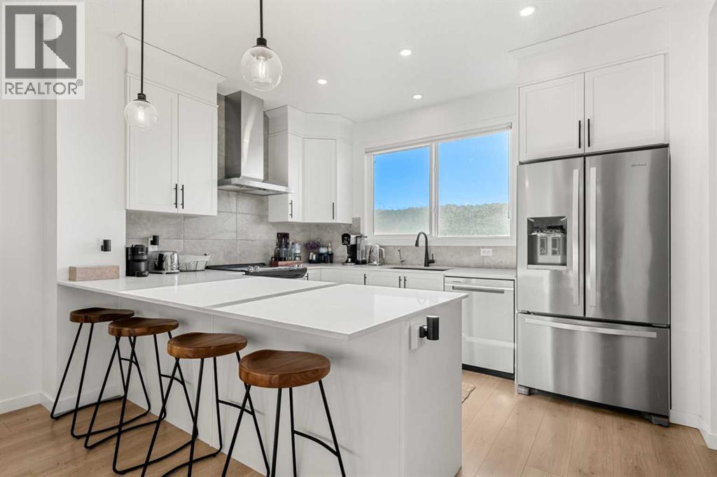 218 Aquila Way Nw, Calgary, Alberta  T3R 1Z8 - Photo 7 - A2303257