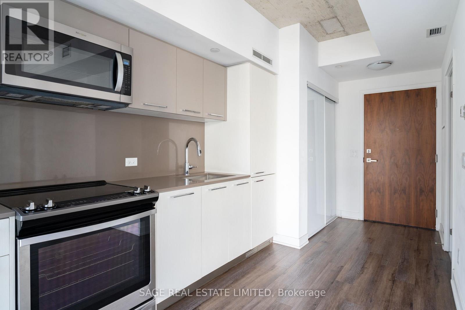 1102 - 15 Baseball Place, Toronto, Ontario  M4M 0E6 - Photo 4 - E13023102