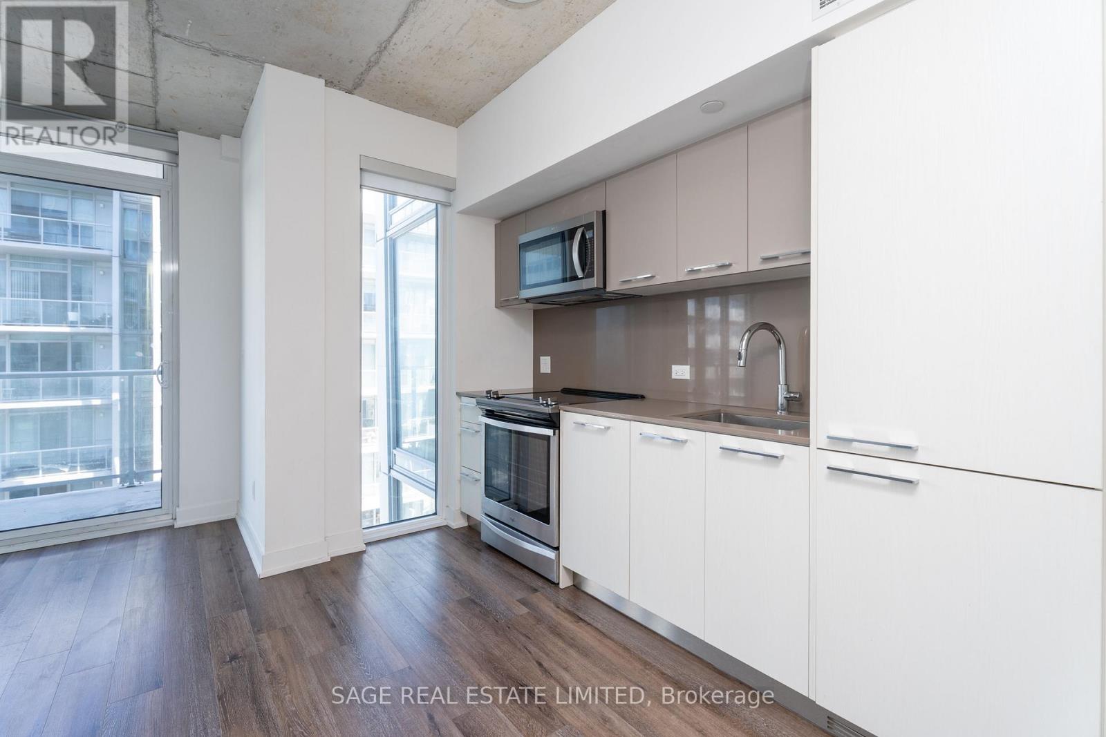 1102 - 15 Baseball Place, Toronto, Ontario  M4M 0E6 - Photo 5 - E13023102