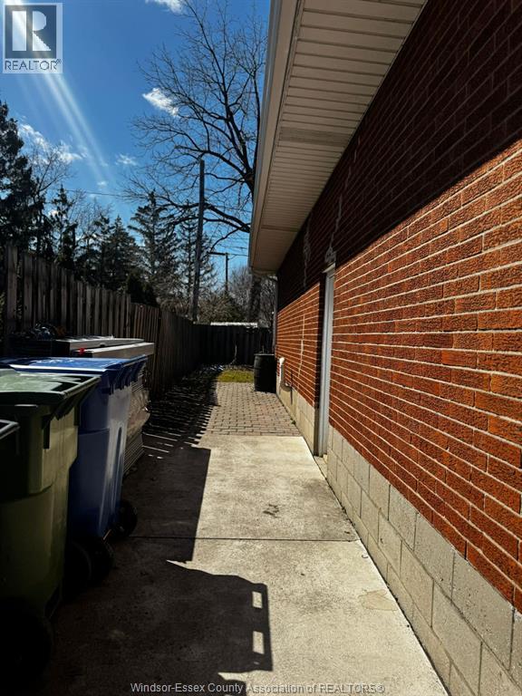 3157 Glenwood Avenue Unit# Lower, Windsor, Ontario  N9E 2X9 - Photo 12 - 26008567