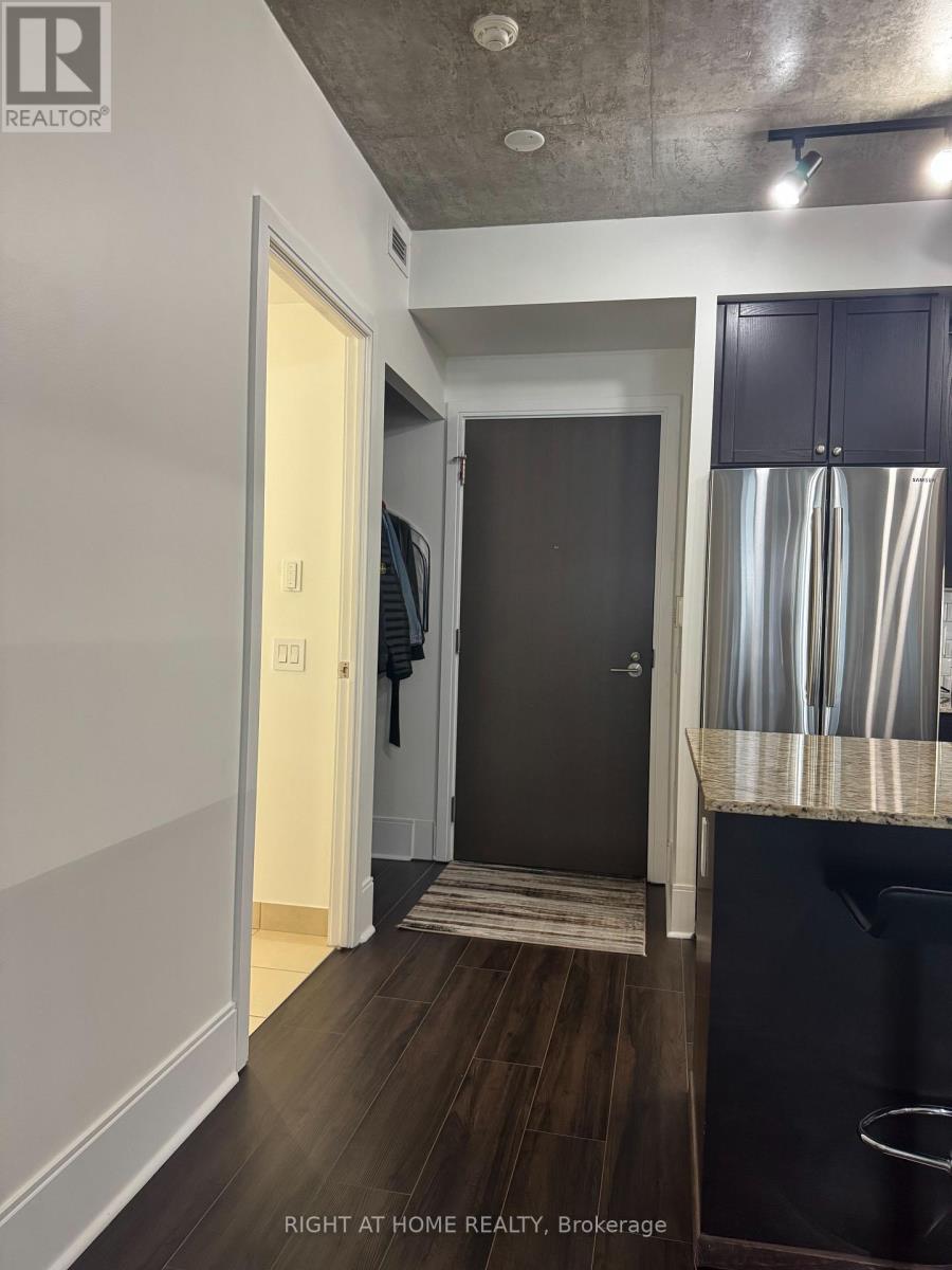 708 - 560 Front Street West Street W, Toronto, Ontario  M5V 1C1 - Photo 2 - C13023034