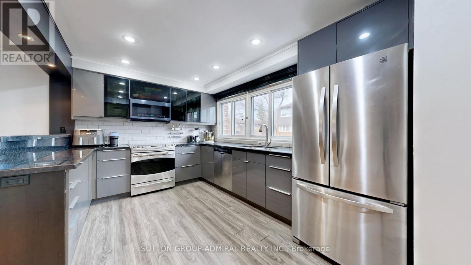 4 Dove Hawk Way, Toronto, Ontario  M2R 3M2 - Photo 6 - C13020470