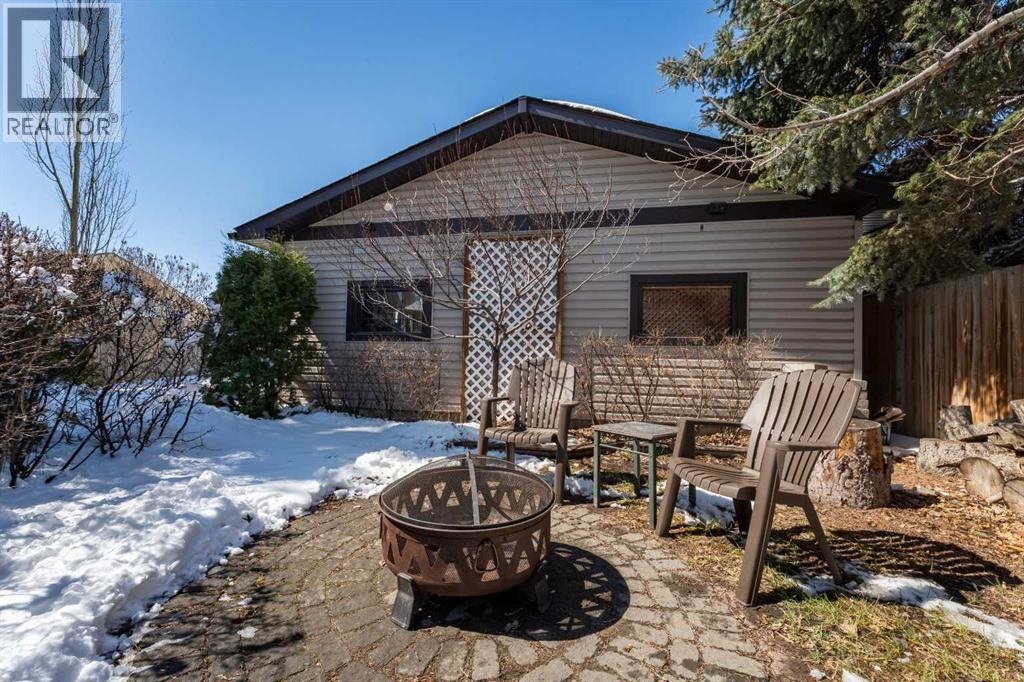 23 Mountain Place, Okotoks, Alberta  T1S 1G7 - Photo 35 - A2303186