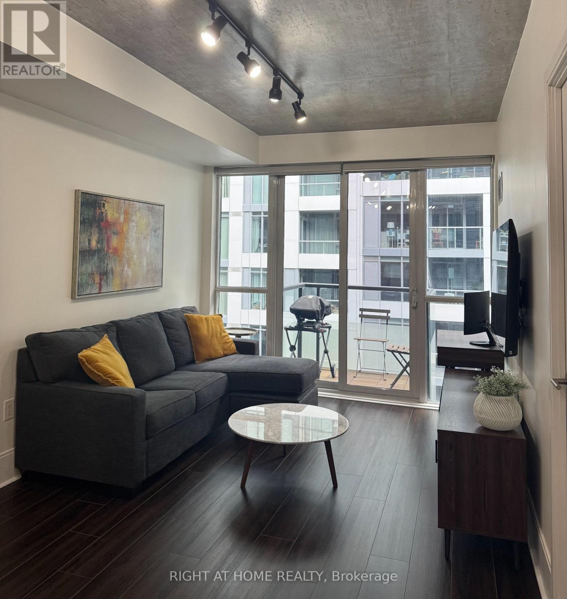 708 - 560 Front Street West Street W, Toronto, Ontario  M5V 1C1 - Photo 5 - C13023034