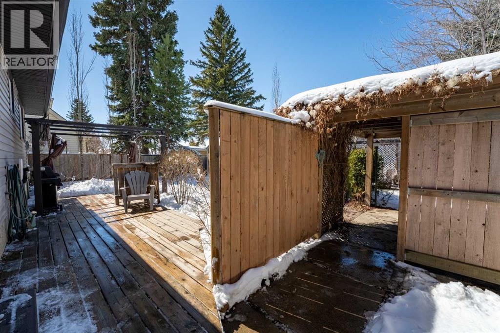 23 Mountain Place, Okotoks, Alberta  T1S 1G7 - Photo 29 - A2303186