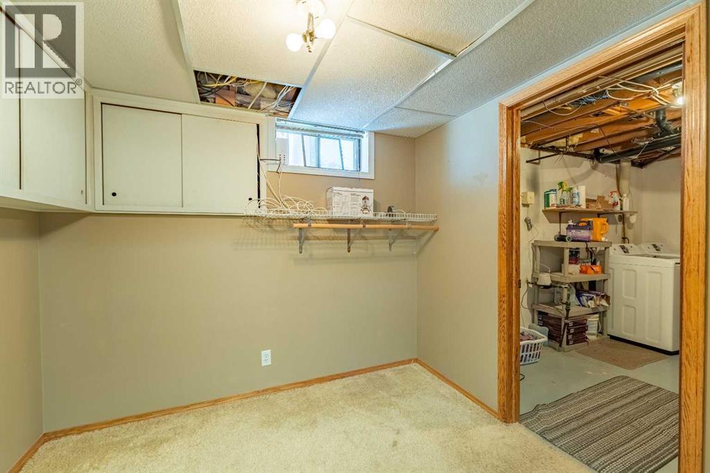 23 Mountain Place, Okotoks, Alberta  T1S 1G7 - Photo 21 - A2303186