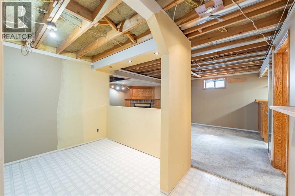 23 Mountain Place, Okotoks, Alberta  T1S 1G7 - Photo 22 - A2303186