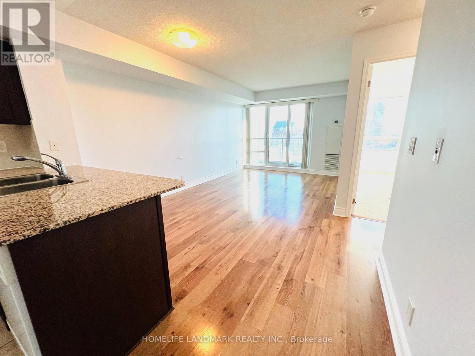 1601 - 75 South Town Centre Boulevard, Markham, Ontario  L6G 0B3 - Photo 3 - N13023096