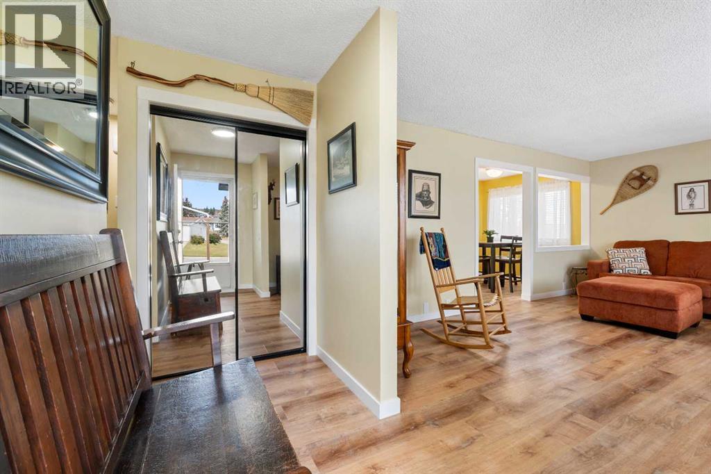 3 Isbister Avenue, Swan Hills, Alberta  T0G 2C0 - Photo 12 - A2297587