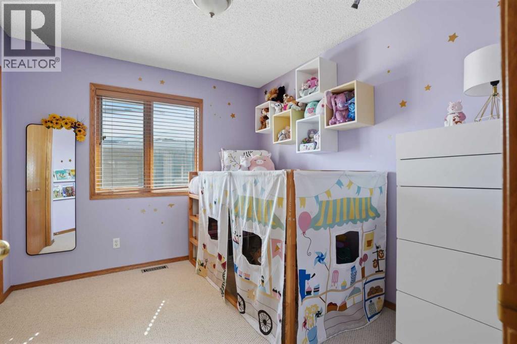 131 Edgebrook Circle NW, Calgary, Alberta  T3A 5A4 - Photo 27 - A2299171