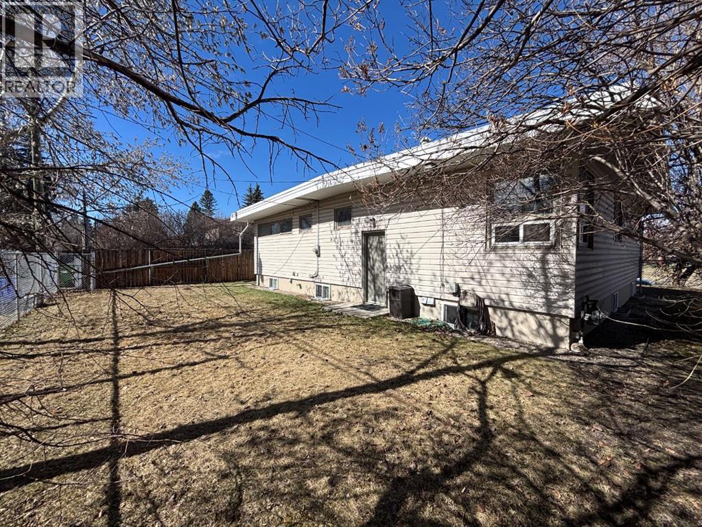 19 Meadowview Road Sw, Calgary, Alberta  T2V 1V9 - Photo 40 - A2299309