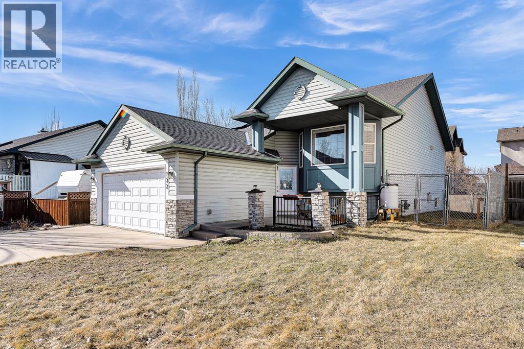 132 West Creek Drive, Chestermere, Alberta  T1X 1K6 - Photo 2 - A2301036