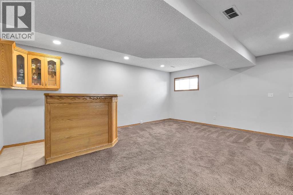 132 West Creek Drive, Chestermere, Alberta  T1X 1K6 - Photo 32 - A2301036