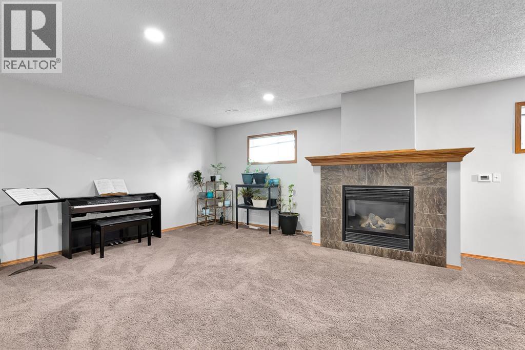 132 West Creek Drive, Chestermere, Alberta  T1X 1K6 - Photo 28 - A2301036