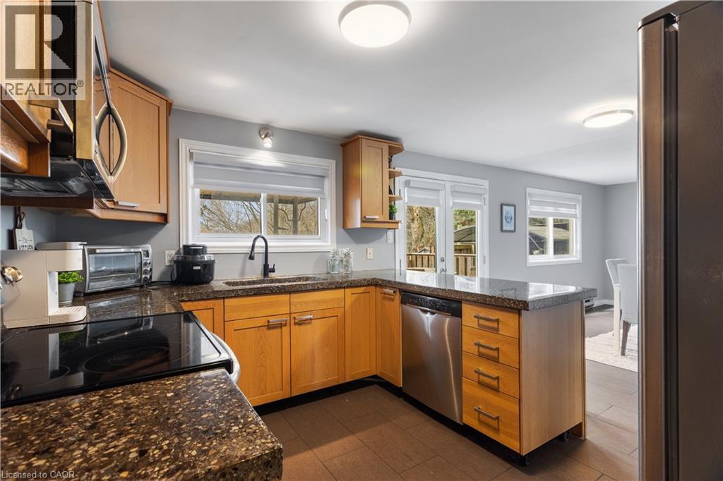 769 Scottsdale Drive, Guelph, Ontario  N1G 3N7 - Photo 8 - 40822679