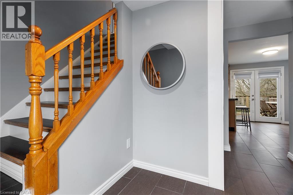 769 Scottsdale Drive, Guelph, Ontario  N1G 3N7 - Photo 7 - 40822679