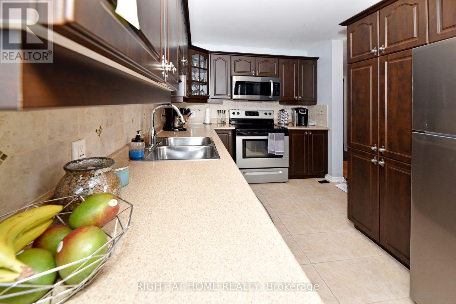 253 Eliot Street, Clarence-Rockland, Ontario  K4K 0E6 - Photo 6 - X13023144