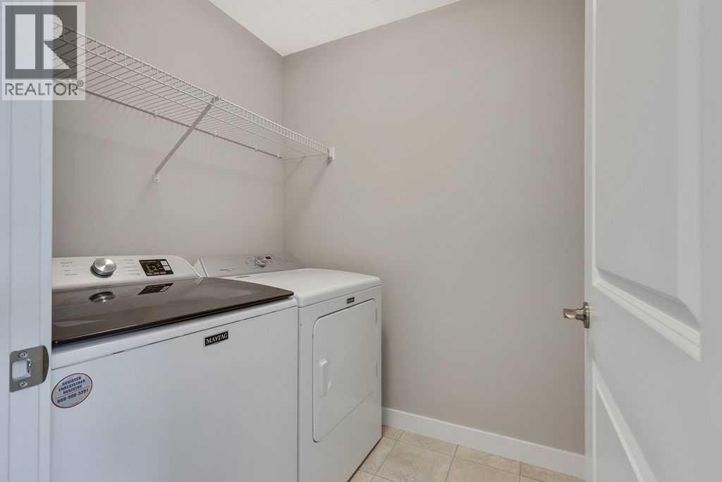 216 Creekstone Row Sw, Calgary, Alberta  T2X 4Y5 - Photo 17 - A2300294