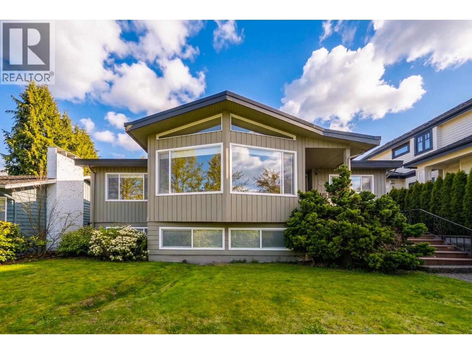 2244 W 32ND AVENUE, Vancouver, British Columbia